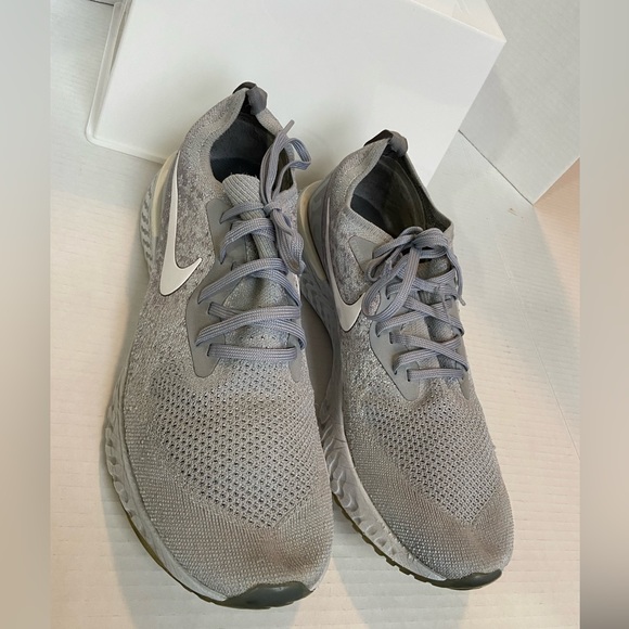 Nike Epic React Flyknit Wolf Gray Mens Running Shoes Sneakers Size 13 Athletic - Picture 6 of 10